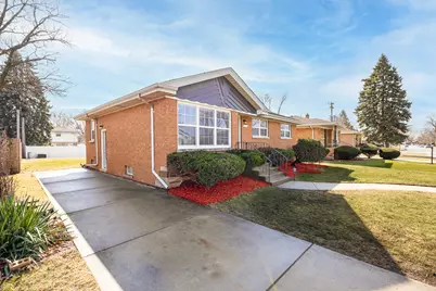 823 E 163rd Street, South Holland, IL 60473 - Photo 3