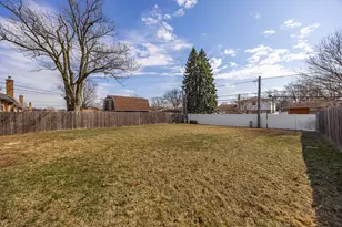 823 E 163rd St, South Holland, IL 60473 - Photo 29