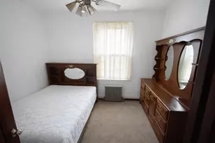 8748 S Marquette Ave, Chicago, IL 60617 - Photo 9