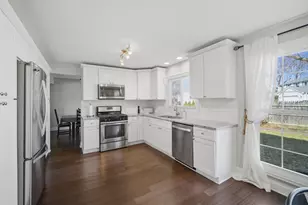 [Address not provided], Buffalo Grove, IL 60089 - Photo 7