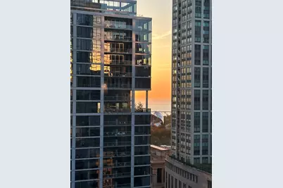 8 E Randolph Street #1401, Chicago, IL 60601 - Photo 23