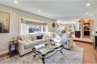 829 Heatherstone Drive, Schaumburg, IL 60173 - Photo 5