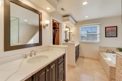 829 Heatherstone Drive, Schaumburg, IL 60173 - Photo 17