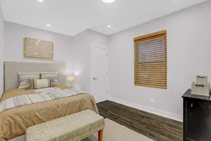 812 S Kilbourn Ave, Chicago, IL 60624 - Photo 11