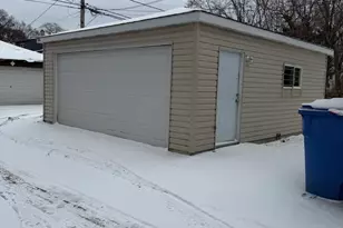 11715 S Wentworth Ave, Chicago, IL 60628 - Photo 15