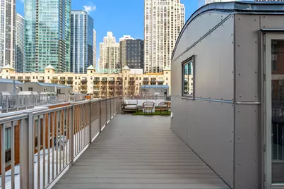 438 E North Water Street, Chicago, IL 60611 - Photo 31