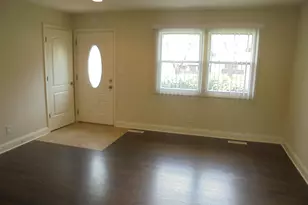 66 Barrow Dr, Crystal Lake, IL 60014 - Photo 5