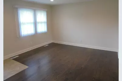 66 Barrow Drive, Crystal Lake, IL 60014 - Photo 9