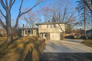 1852 Center Dr, Carpentersville, IL 60110 - Photo 1