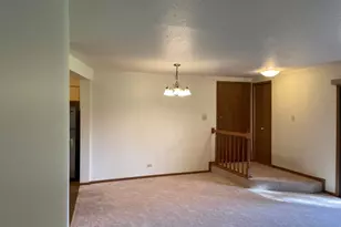 5 Cedar Ct, Vernon Hills, IL 60061 - Photo 3