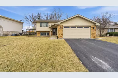 13707 W Carefree Drive, Homer Glen, IL 60491 - Photo 1