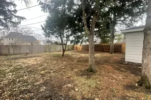 371 N Fairfield Ave, Lombard, IL 60148 - Photo 13