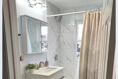 7655 S Clyde Avenue, Chicago, IL 60649 - Photo 5