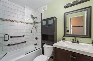 9098 W Terrace Dr, Niles, IL 60714 - Photo 13