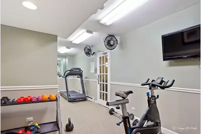 3900 N Pine Grove Avenue #409, Chicago, IL 60613 - Photo 23