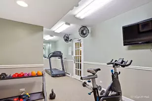 3900 N Pine Grove Ave, Chicago, IL 60613 - Photo 23