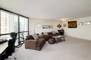 33 W Delaware Pl, Chicago, IL 60610 - Photo 5