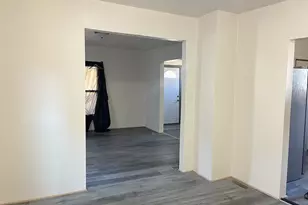 1027 S Chicago Ave, Freeport, IL 61032 - Photo 5