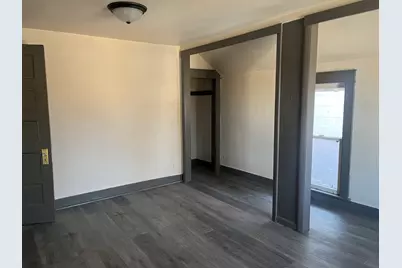 1027 S Chicago Avenue, Freeport, IL 61032 - Photo 7