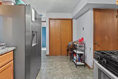 207 E Taylor Street, Grant Park, IL 60940 - Photo 7