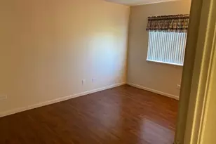 5s100 Pebblewood Ln, Naperville, IL 60563 - Photo 9