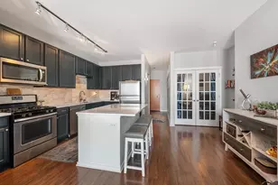 210 S Desplaines St, Chicago, IL 60661 - Photo 7