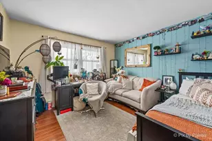 1N536 Highland Ave, Glen Ellyn, IL 60137 - Photo 13