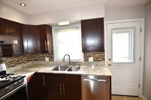 631 Schooner Point, Schaumburg, IL 60194 - Photo 7