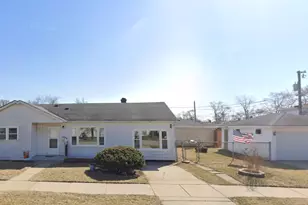 5735 W 80th St, Burbank, IL 60459 - Photo 1