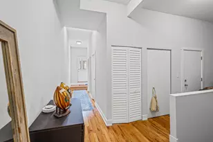 1450 W Barry Ave, Chicago, IL 60657 - Photo 19