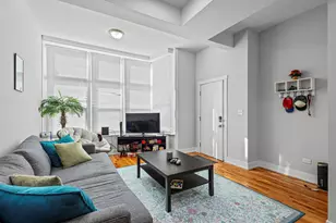 1450 W Barry Ave, Chicago, IL 60657 - Photo 5