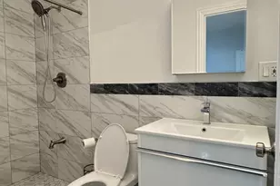 5716 N Campbell Ave, Chicago, IL 60659 - Photo 5