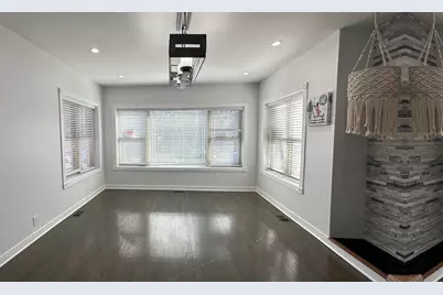 5716 N Campbell Avenue #1, Chicago, IL 60659 - Photo 3