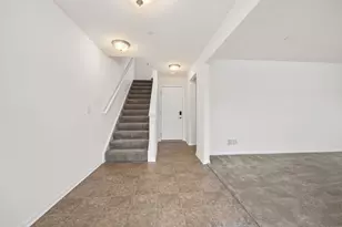 6310 Main St, Woodridge, IL 60517 - Photo 9