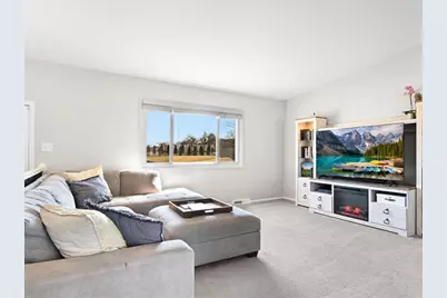 7854 Deerfield Avenue, Woodridge, IL 60517 - Photo 3