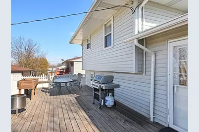 7854 Deerfield Avenue, Woodridge, IL 60517 - Photo 17