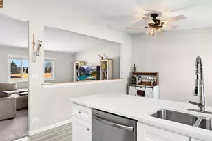 7854 Deerfield Ave, Woodridge, IL 60517 - Photo 5