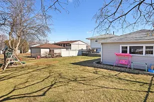 7854 Deerfield Ave, Woodridge, IL 60517 - Photo 19