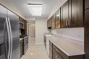 350 E Dundee Rd, Buffalo Grove, IL 60089 - Photo 3