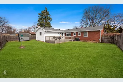 678 Middlebury Lane, Elk Grove Village, IL 60007 - Photo 19