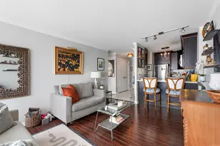 5455 N Sheridan Rd, Chicago, IL 60640 - Photo 9