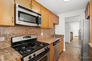 1107 S Old Wilke Rd, Arlington Heights, IL 60005 - Photo 19