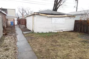 8432 S Ada St, Chicago, IL 60620 - Photo 3