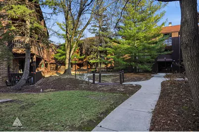 9609 Austin Avenue #W3, Oak Lawn, IL 60453 - Photo 3