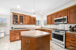 1401 Savanna Ln, Woodstock, IL 60098 - Photo 9