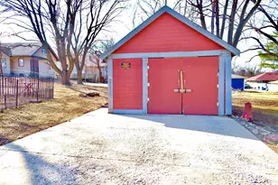 2001 School St, Rockford, IL 61101 - Photo 17