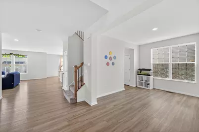 3803 Ivy Lane, Elgin, IL 60124 - Photo 5