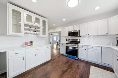 8891 67th Street, Hodgkins, IL 60525 - Photo 9