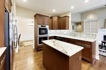 1N598 Golf View Lane, Winfield, IL 60190 - Photo 9