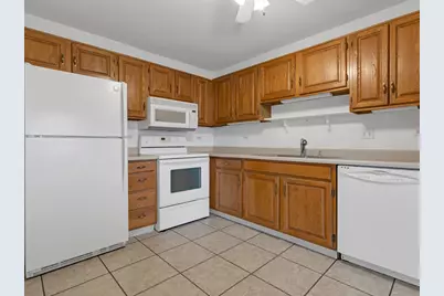 [Address not provided], Wheeling, IL 60090 - Photo 9